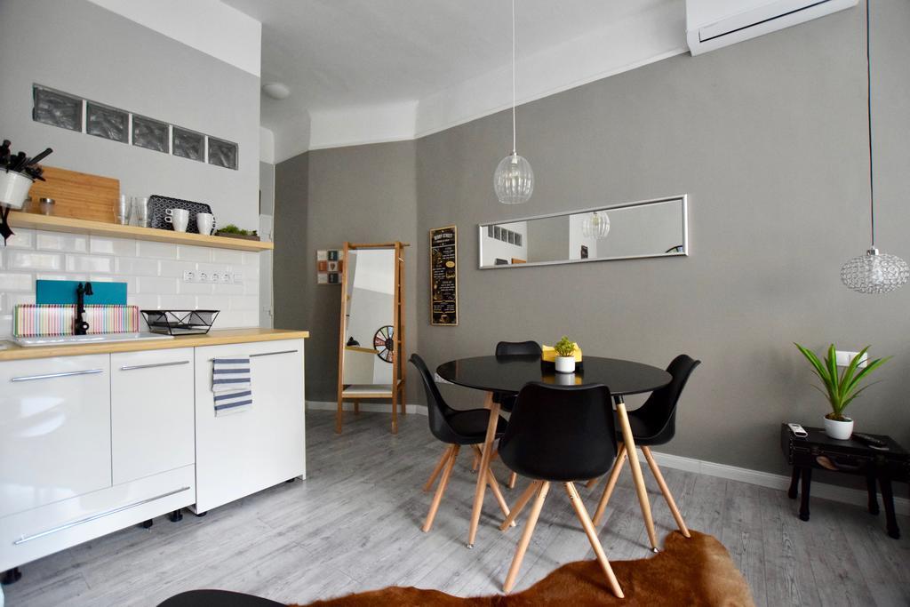 Standard Apartment By Hi5 - Fejer Gyorgy St Budapest Extérieur photo